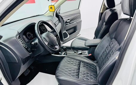 Mitsubishi Outlander III рестайлинг 3, 2022 год, 1 980 548 рублей, 7 фотография
