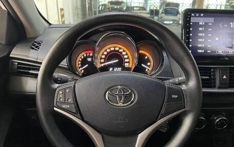 Toyota Yaris XP150 рестайлинг, 2023 год, 1 200 000 рублей, 9 фотография