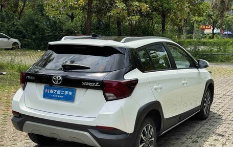 Toyota Yaris XP150 рестайлинг, 2022 год, 1 360 000 рублей, 5 фотография