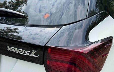 Toyota Yaris XP150 рестайлинг, 2022 год, 1 360 000 рублей, 40 фотография
