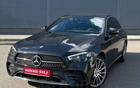 Mercedes-Benz E-Класс, 2021 год, 5 200 000 рублей, 1 фотография