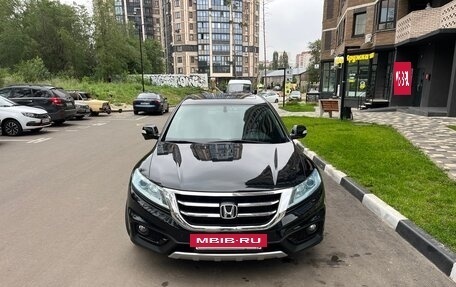 Honda Crosstour I рестайлинг, 2013 год, 1 890 000 рублей, 2 фотография