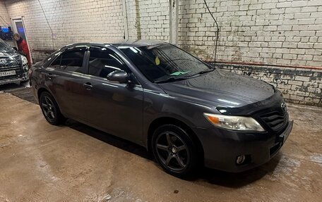 Toyota Camry, 2011 год, 1 100 000 рублей, 2 фотография