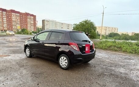 Toyota Vitz, 2013 год, 730 000 рублей, 10 фотография