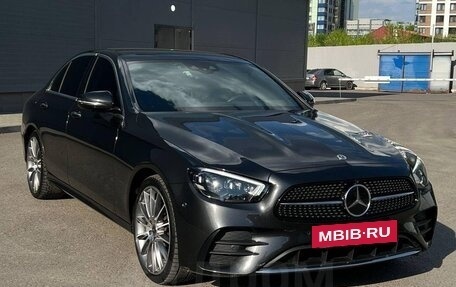 Mercedes-Benz E-Класс, 2021 год, 5 200 000 рублей, 3 фотография