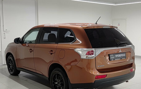 Mitsubishi Outlander III рестайлинг 3, 2012 год, 1 130 000 рублей, 7 фотография