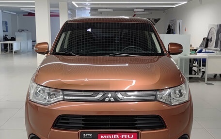 Mitsubishi Outlander III рестайлинг 3, 2012 год, 1 130 000 рублей, 2 фотография