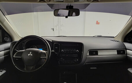 Mitsubishi Outlander III рестайлинг 3, 2012 год, 1 130 000 рублей, 14 фотография