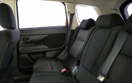 Mitsubishi Outlander III рестайлинг 3, 2012 год, 1 130 000 рублей, 12 фотография