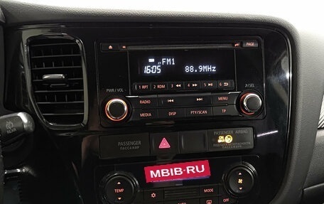 Mitsubishi Outlander III рестайлинг 3, 2012 год, 1 130 000 рублей, 15 фотография
