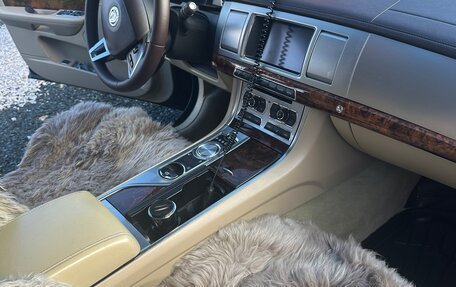 Jaguar XF I рестайлинг, 2012 год, 1 300 000 рублей, 3 фотография