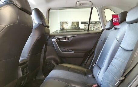 Toyota RAV4, 2021 год, 3 280 000 рублей, 13 фотография