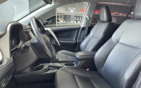 Toyota RAV4, 2017 год, 2 735 000 рублей, 8 фотография