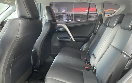 Toyota RAV4, 2017 год, 2 735 000 рублей, 9 фотография