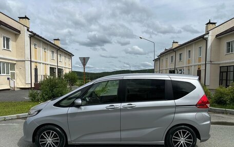 Honda Freed II, 2018 год, 1 455 000 рублей, 10 фотография