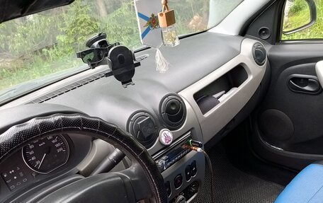 Renault Logan I, 2011 год, 325 000 рублей, 2 фотография