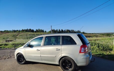 Opel Zafira B, 2008 год, 520 000 рублей, 2 фотография
