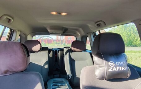 Opel Zafira B, 2008 год, 520 000 рублей, 13 фотография