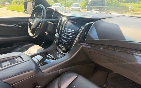 Cadillac Escalade IV, 2015 год, 4 100 000 рублей, 15 фотография