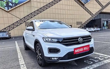 Volkswagen T-Roc I, 2022 год, 1 490 028 рублей, 3 фотография