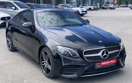 Mercedes-Benz E-Класс, 2019 год, 5 150 000 рублей, 3 фотография