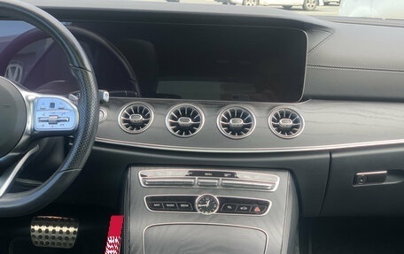 Mercedes-Benz E-Класс, 2019 год, 5 150 000 рублей, 18 фотография