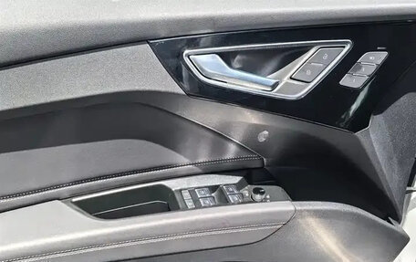 Audi Q4 e-tron, 2025 год, 4 010 010 рублей, 13 фотография