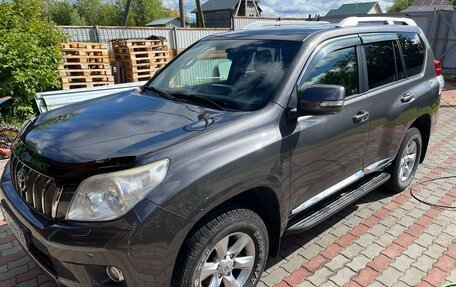 Toyota Land Cruiser Prado 150 рестайлинг 2, 2012 год, 2 900 000 рублей, 2 фотография