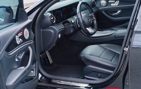 Mercedes-Benz E-Класс, 2020 год, 5 190 000 рублей, 7 фотография