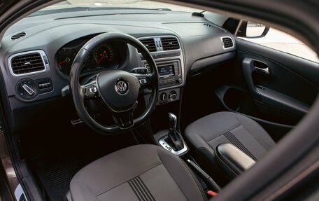 Volkswagen Polo VI (EU Market), 2016 год, 855 000 рублей, 13 фотография