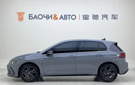 Volkswagen Golf VIII, 2022 год, 1 340 000 рублей, 4 фотография