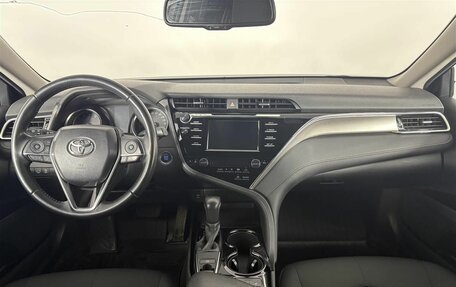 Toyota Camry, 2020 год, 2 599 000 рублей, 13 фотография