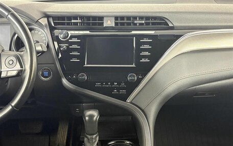 Toyota Camry, 2020 год, 2 599 000 рублей, 15 фотография