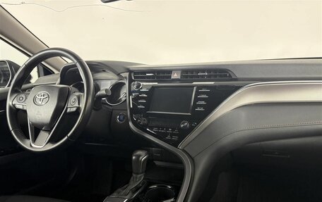 Toyota Camry, 2020 год, 2 599 000 рублей, 14 фотография