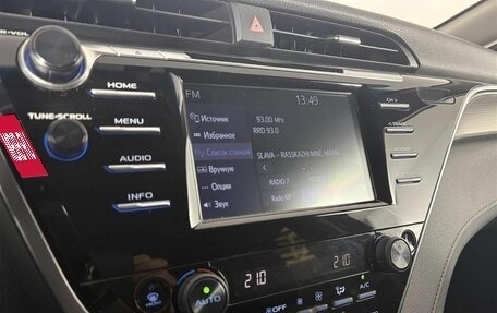 Toyota Camry, 2020 год, 2 599 000 рублей, 17 фотография