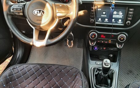 KIA Rio IV, 2018 год, 990 000 рублей, 6 фотография