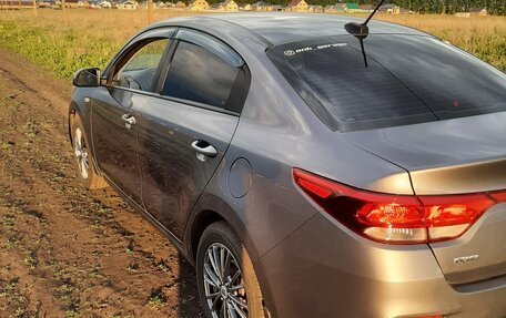 KIA Rio IV, 2018 год, 990 000 рублей, 7 фотография