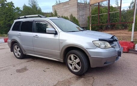 Mitsubishi Outlander III рестайлинг 3, 2005 год, 630 000 рублей, 7 фотография