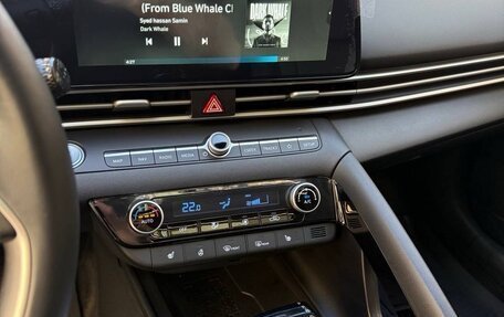 Hyundai Elantra, 2023 год, 2 100 000 рублей, 7 фотография