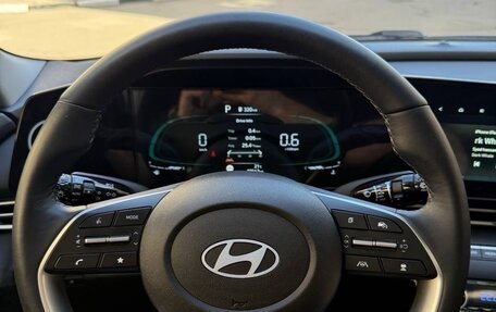Hyundai Elantra, 2023 год, 2 100 000 рублей, 5 фотография