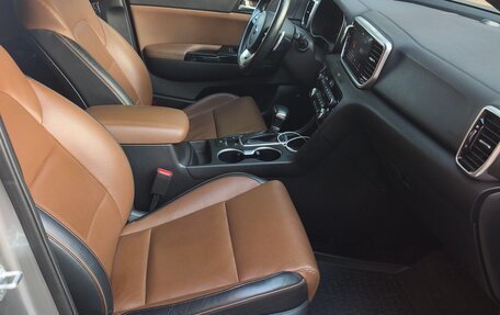 KIA Sportage IV рестайлинг, 2019 год, 2 300 000 рублей, 28 фотография