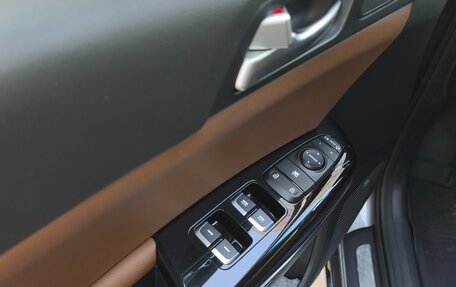 KIA Sportage IV рестайлинг, 2019 год, 2 300 000 рублей, 32 фотография