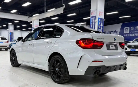 BMW 1 серия, 2022 год, 1 510 000 рублей, 4 фотография