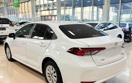 Toyota Corolla, 2022 год, 1 420 000 рублей, 4 фотография