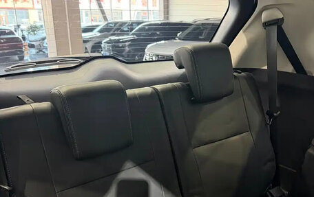 Mitsubishi Outlander III рестайлинг 3, 2022 год, 1 650 000 рублей, 12 фотография