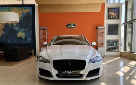 Jaguar XF II, 2017 год, 2 350 000 рублей, 4 фотография