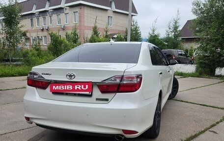 Toyota Camry, 2017 год, 2 350 000 рублей, 2 фотография