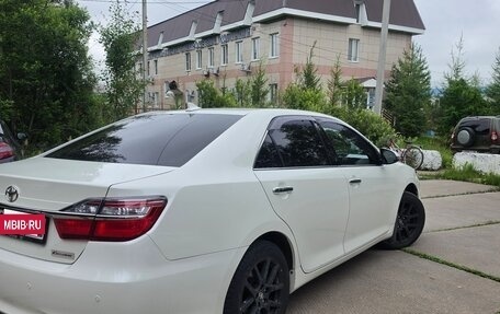Toyota Camry, 2017 год, 2 350 000 рублей, 3 фотография