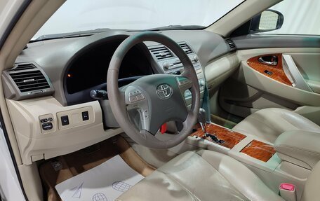 Toyota Camry, 2011 год, 1 500 000 рублей, 17 фотография