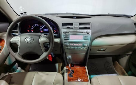 Toyota Camry, 2011 год, 1 500 000 рублей, 15 фотография
